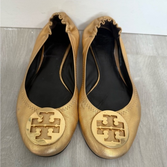 TORY BURCH Size 9.5 Reva Gold Distressed Leather Ballet Flat Metallic - Picture 1 of 14